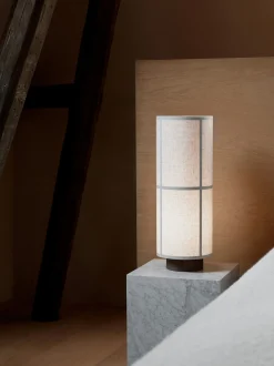 Lampada da tavolo in lino artigianale Hashira