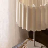 Lampada da tavolo in lino Lucina