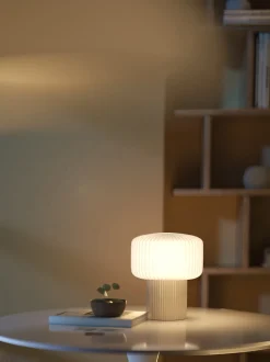 Lampada da tavolo piccola Omaggio
