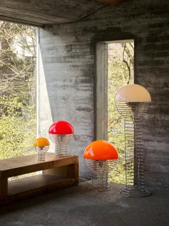 Lampada da tavolo piccola portatile a LED con luce regolabile Wire, Design Verner Panton