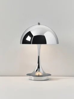 Lampada da tavolo piccola portatile a LED Panthella 160, design Verner Panton