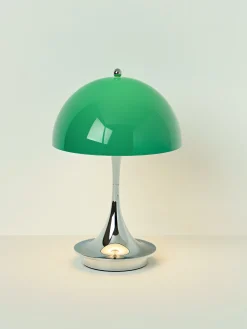 Lampada da tavolo piccola portatile a LED Panthella 160, design Verner Panton