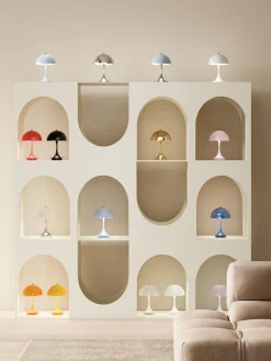 Lampada da tavolo piccola portatile a LED Panthella 160, design Verner Panton