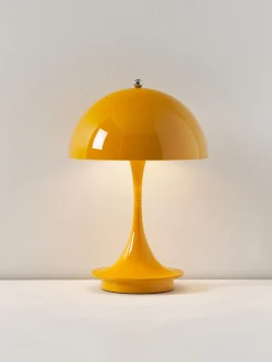 Lampada da tavolo piccola portatile a LED Panthella 160, design Verner Panton