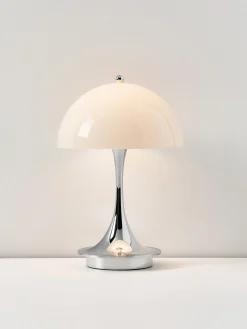 Lampada da tavolo piccola portatile a LED Panthella 160, design Verner Panton