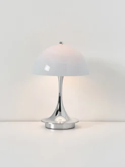 Lampada da tavolo piccola portatile a LED Panthella 160, design Verner Panton