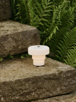 Lampada da tavolo portatile a LED in vetro soffiato con luce regolabile Ripple