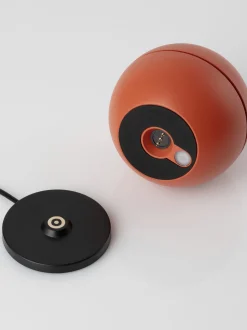 Lampada da tavolo portatile a LED dimmerabile piccola Puk