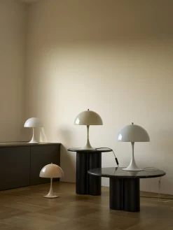 Lampada da tavolo portatile a LED con luce regolabile Panthella 250, Design Verner Panton