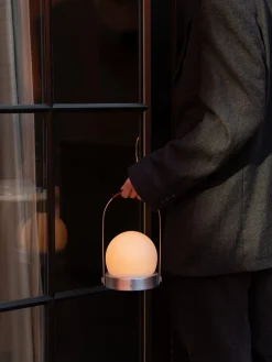 Lampada da tavolo portatile a LED con luce regolabile Carrie