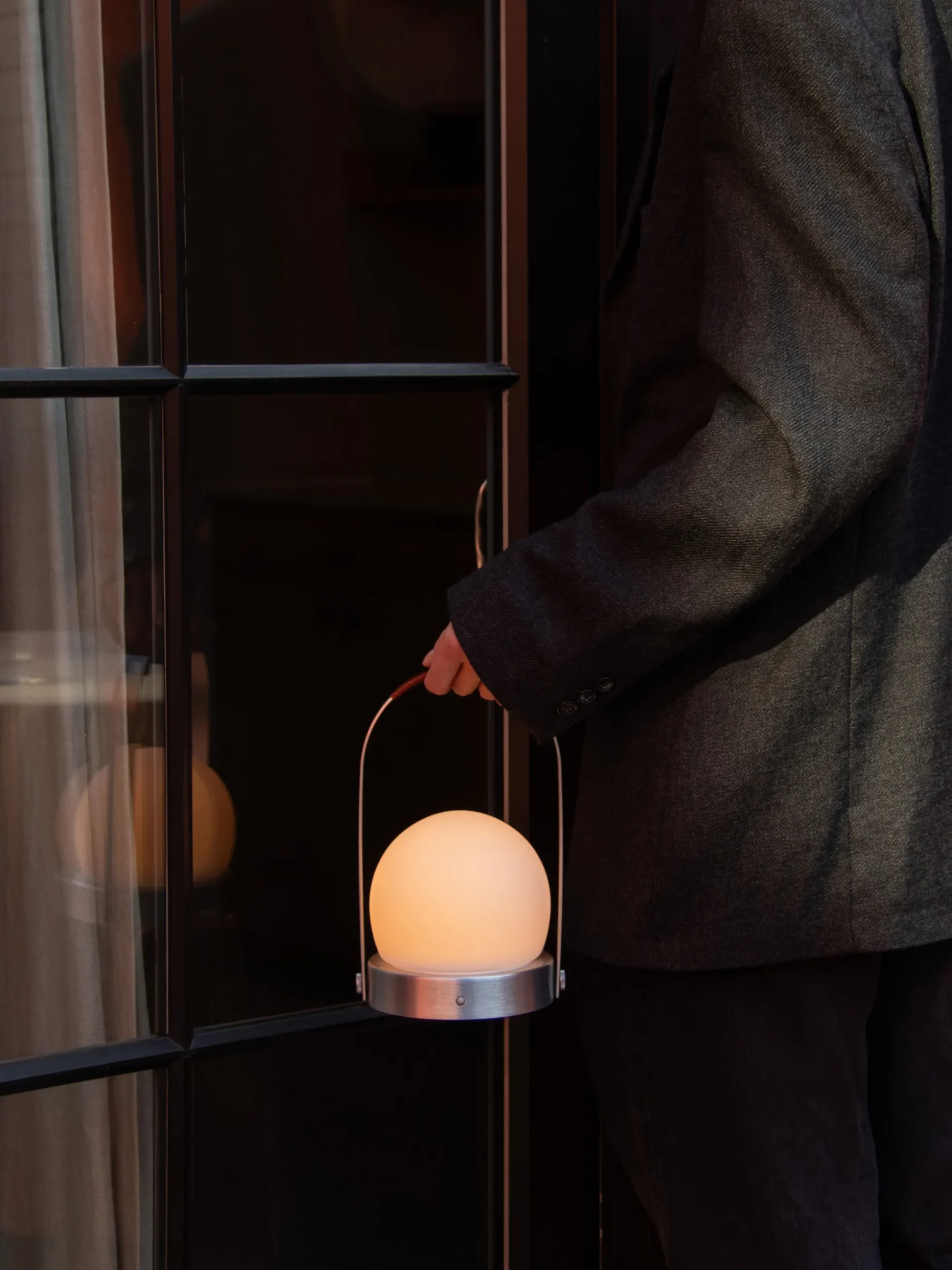 Lampada da tavolo portatile a LED con luce regolabile Carrie