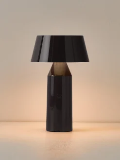 Lampada da tavolo portatile a LED con luce regolabile e paralume orientabile Bicoca