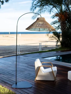 Lampada da terra a LED con luce regolabile fatta a mano con telecomando Niza