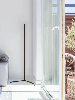Lampada da terra a LED V-Line