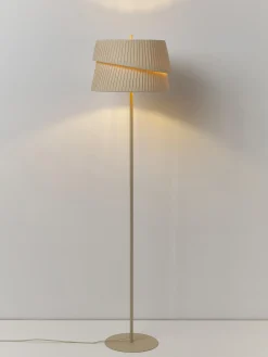 Lampada da terra con paralume asimmetrico Nyla