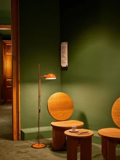 Lampada da terra piccola con paralume orientabile Funiculí
