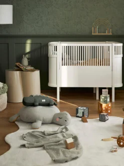 Lettino per bambini allungabile in legno di betulla Baby & Jr., 70 x 110/150 cm