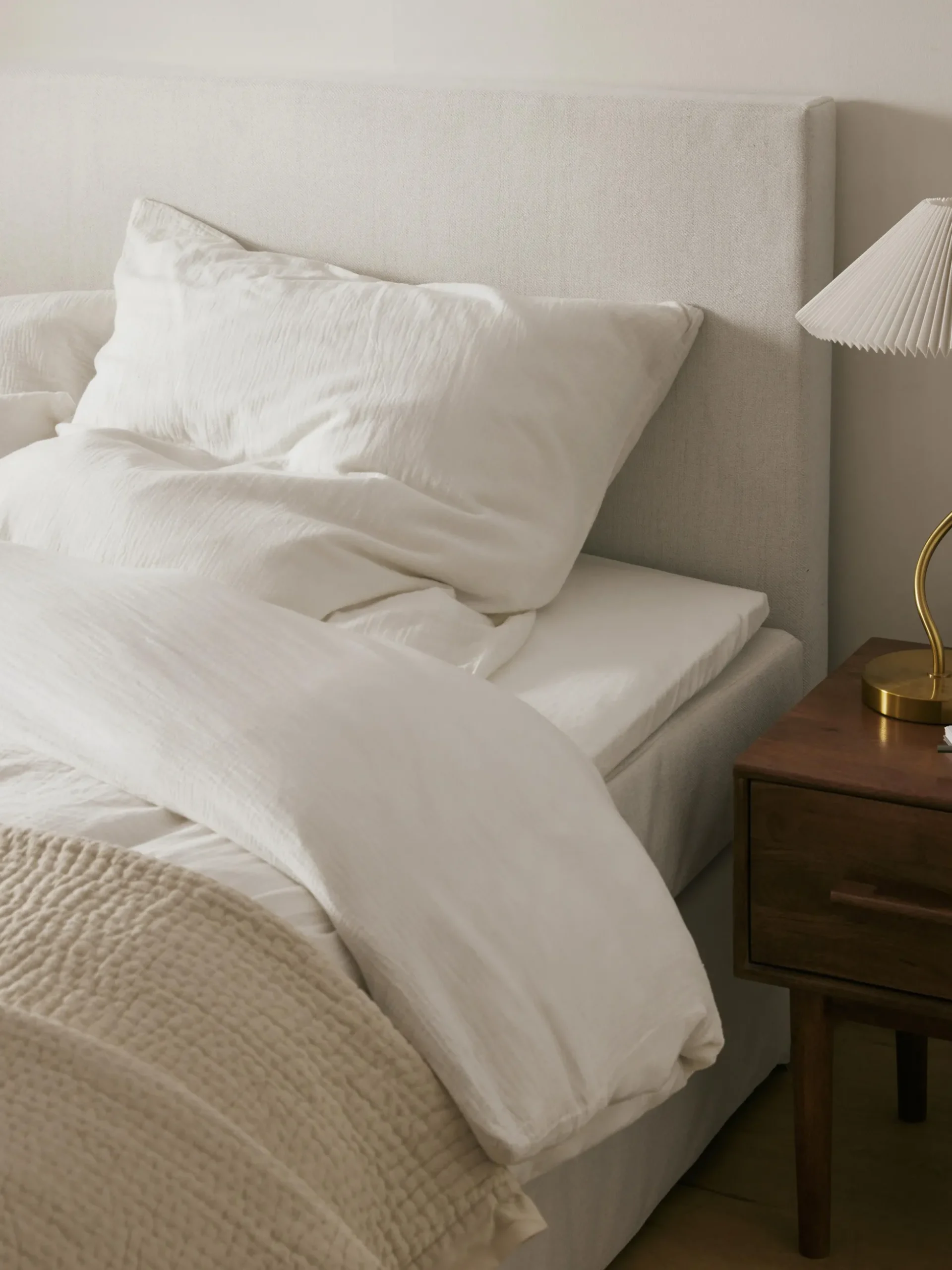 Letto boxspring bianco a molle Eliza