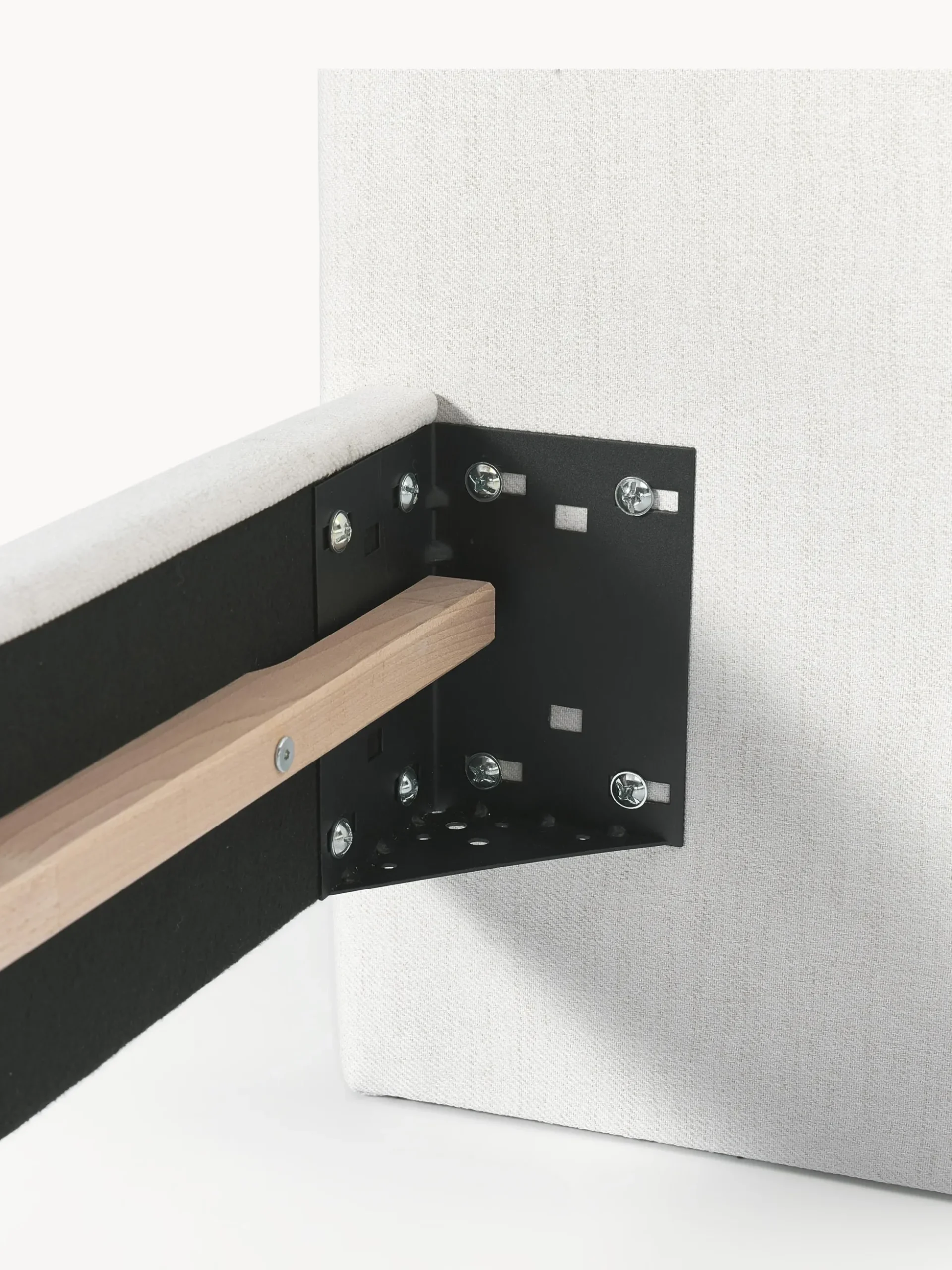 Letto imbottito con piedini in legno Giulia