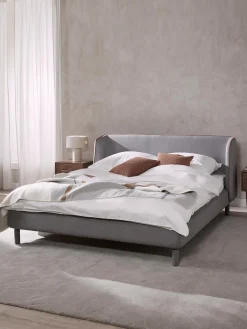 Letto imbottito con testiera Luma