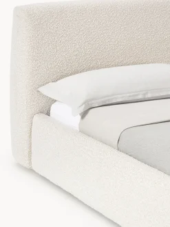 Letto imbottito in bouclé Cloud
