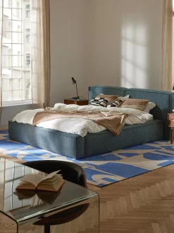 Letto imbottito in bouclé Lennon
