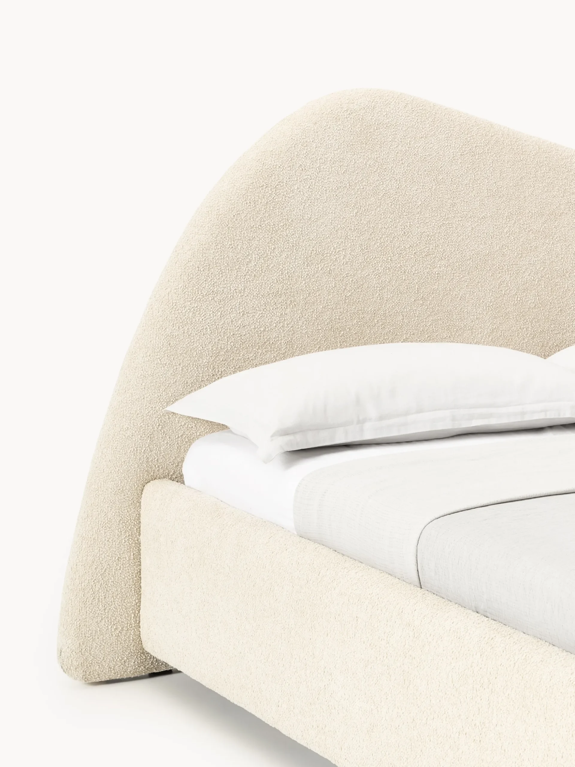 Letto imbottito in bouclé Gary
