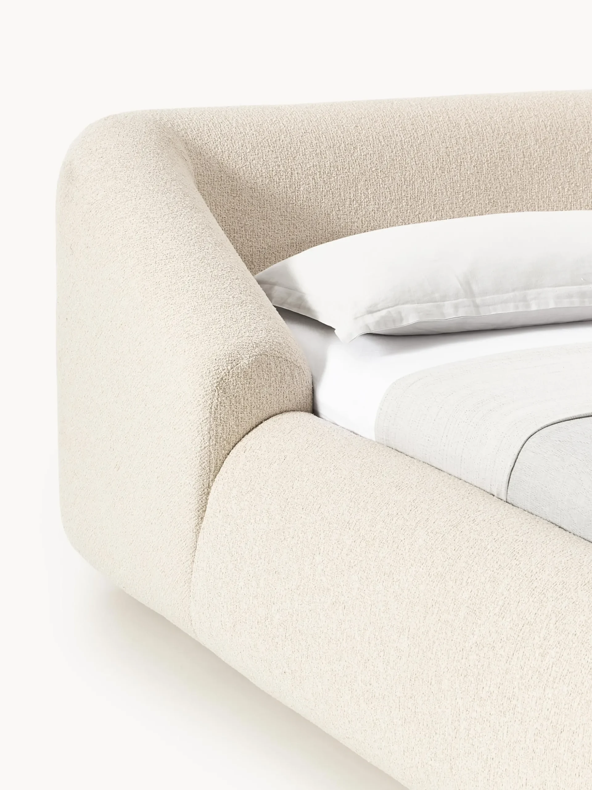 Letto imbottito in bouclé Sofia