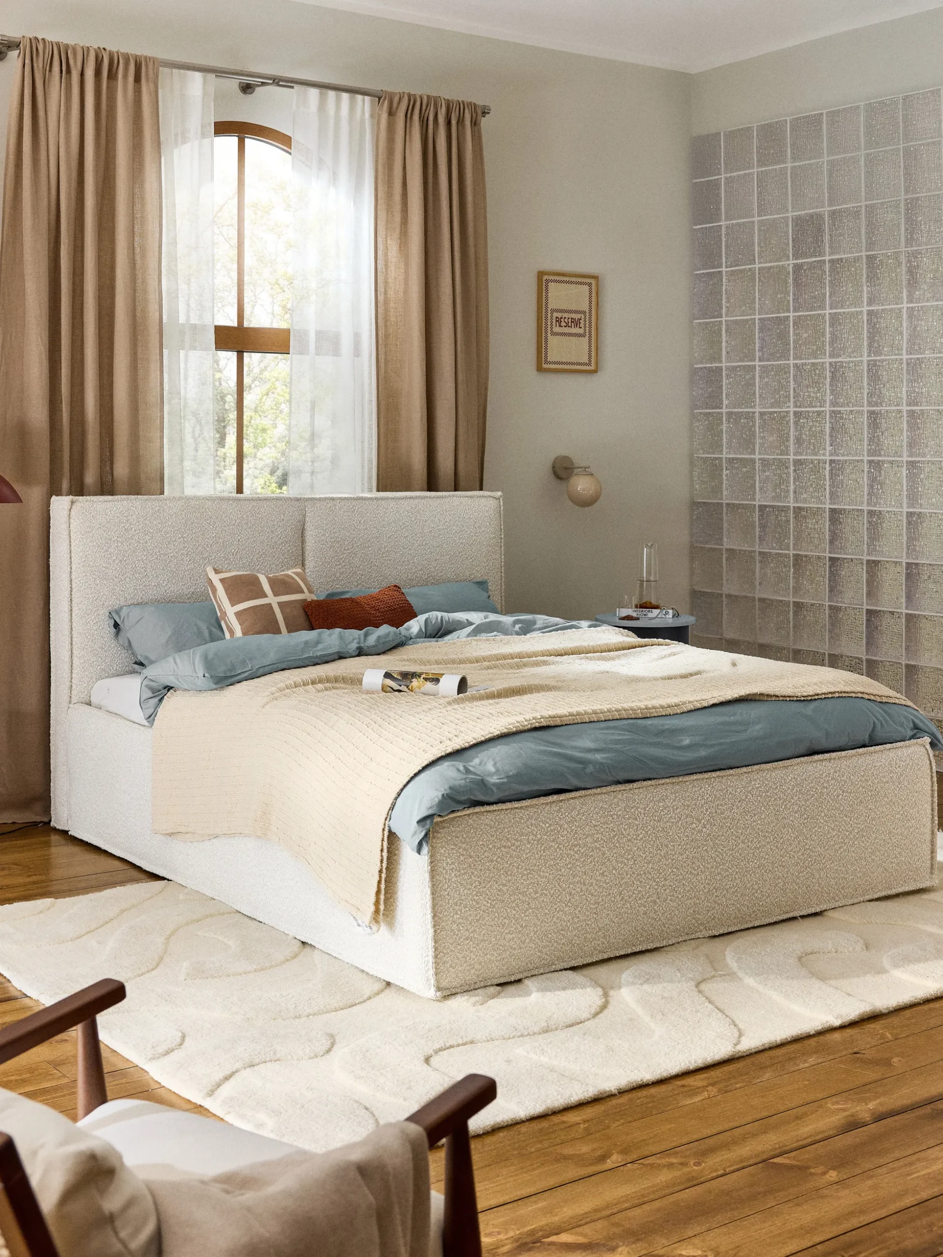 Letto imbottito in bouclé Dream