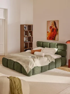 Letto imbottito in teddy bouclé con spazio contenitore aggiuntivo Tayla