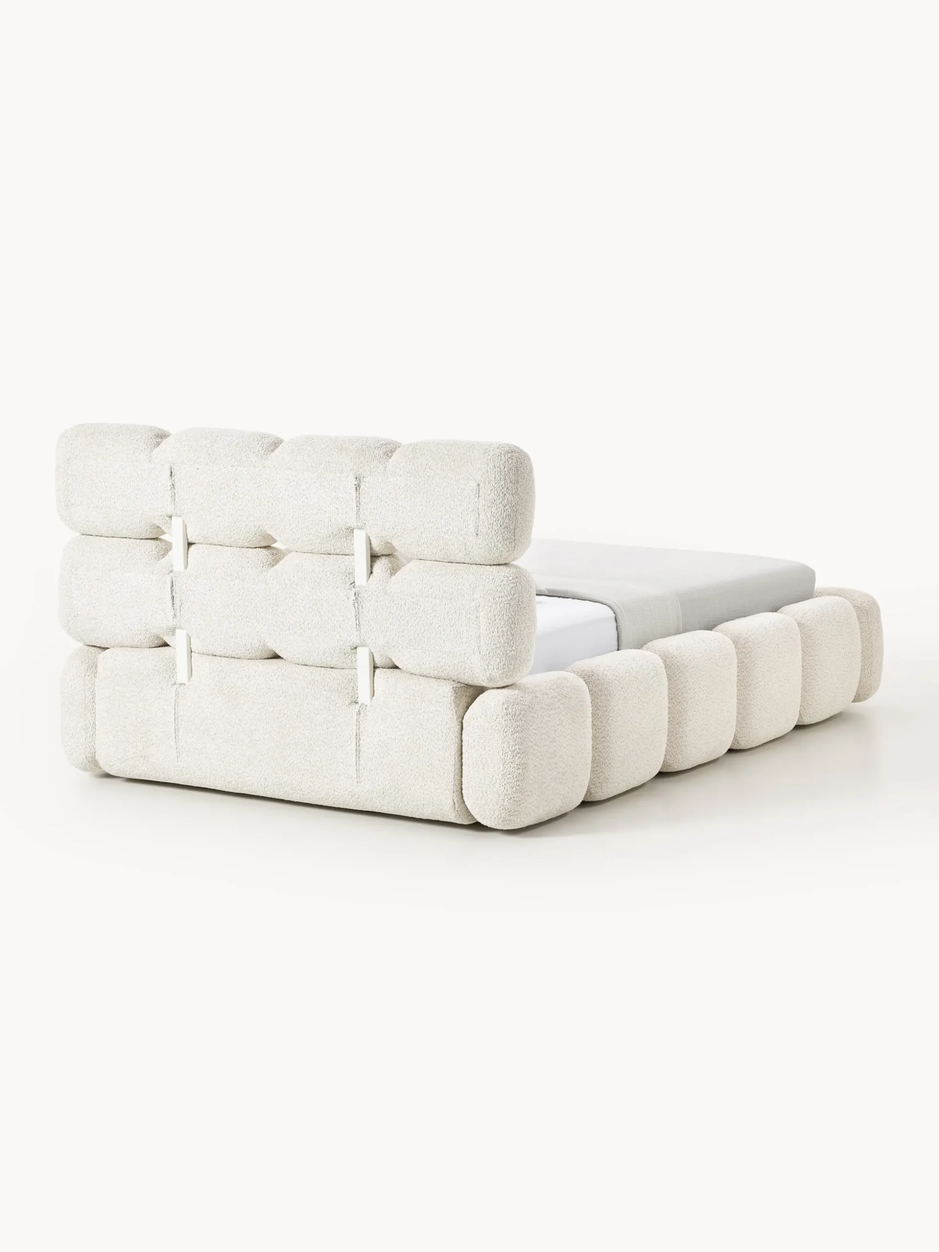 Letto imbottito in teddy bouclé con contenitore Tayla