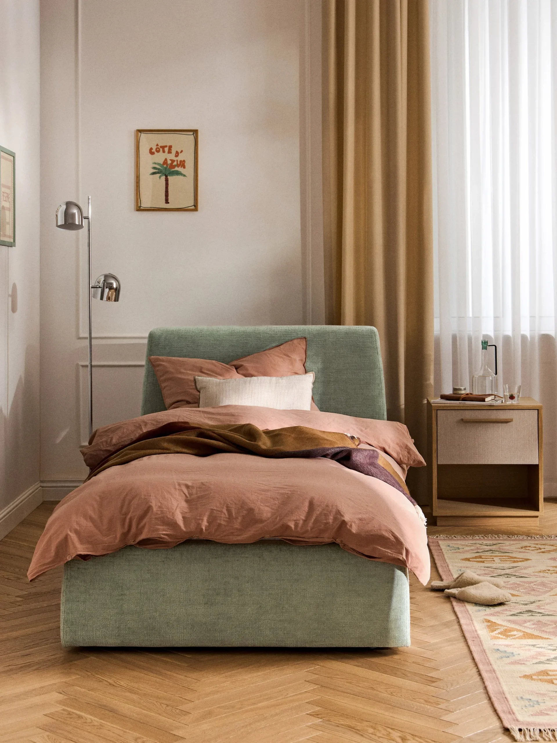Letto imbottito singolo con contenitore Cloud