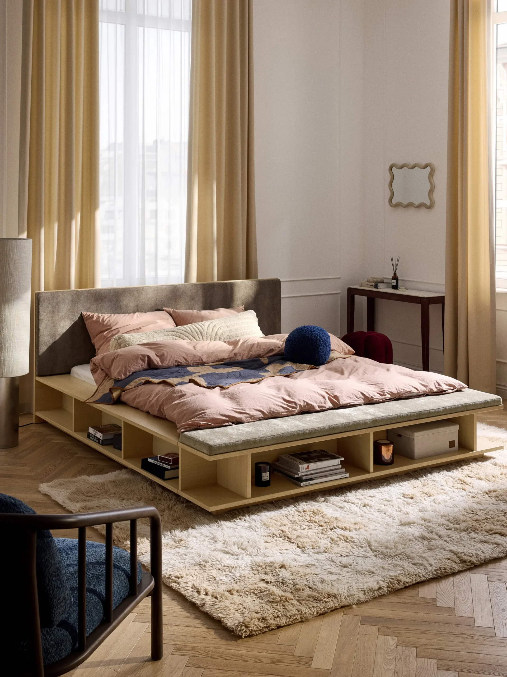 Letto in legno con panca e mensole laterali Clark