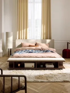 Letto in legno con panca e mensole laterali Clark