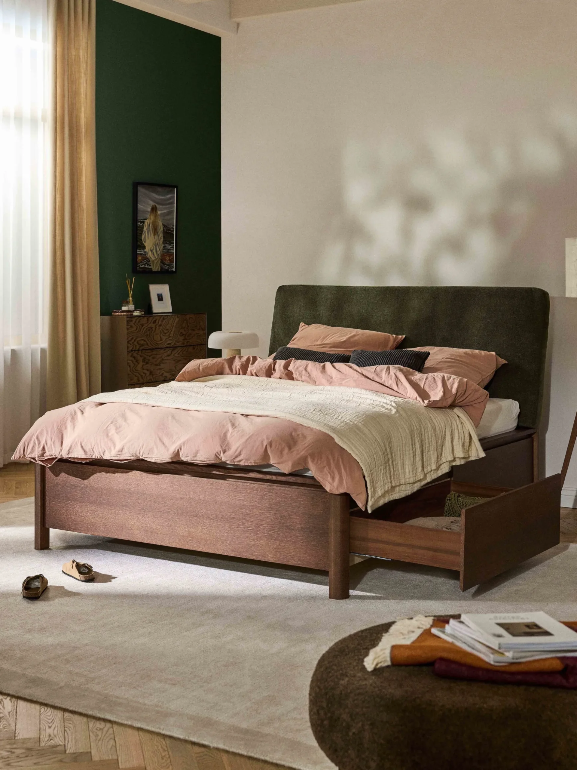 Letto in legno con testiera imbottita e cassetti Santiago