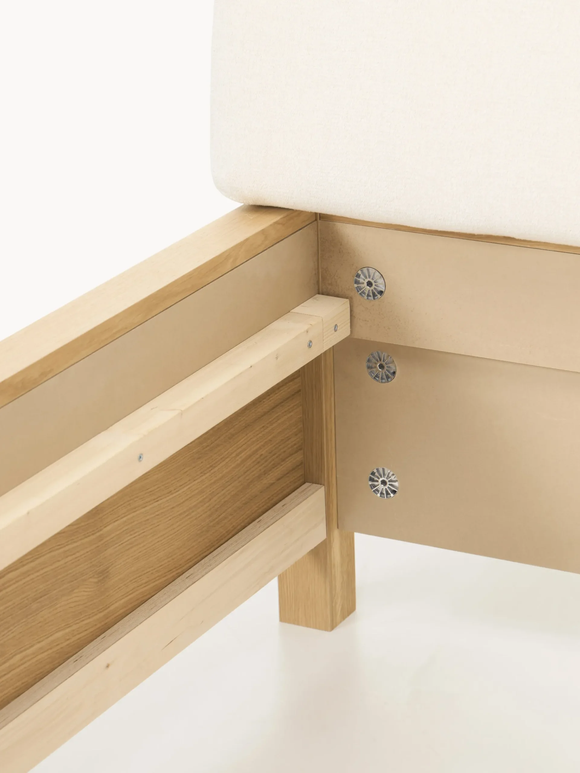 Letto in legno con testiera imbottita e cassetti Santiago