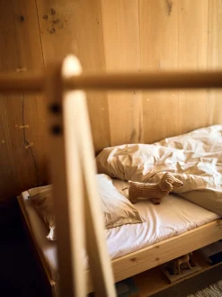 Letto per bambini in legno di pino Grow, 90 x 200 cm