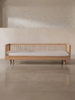 Letto per bambini in legno di quercia Pure, 90 x 200 cm