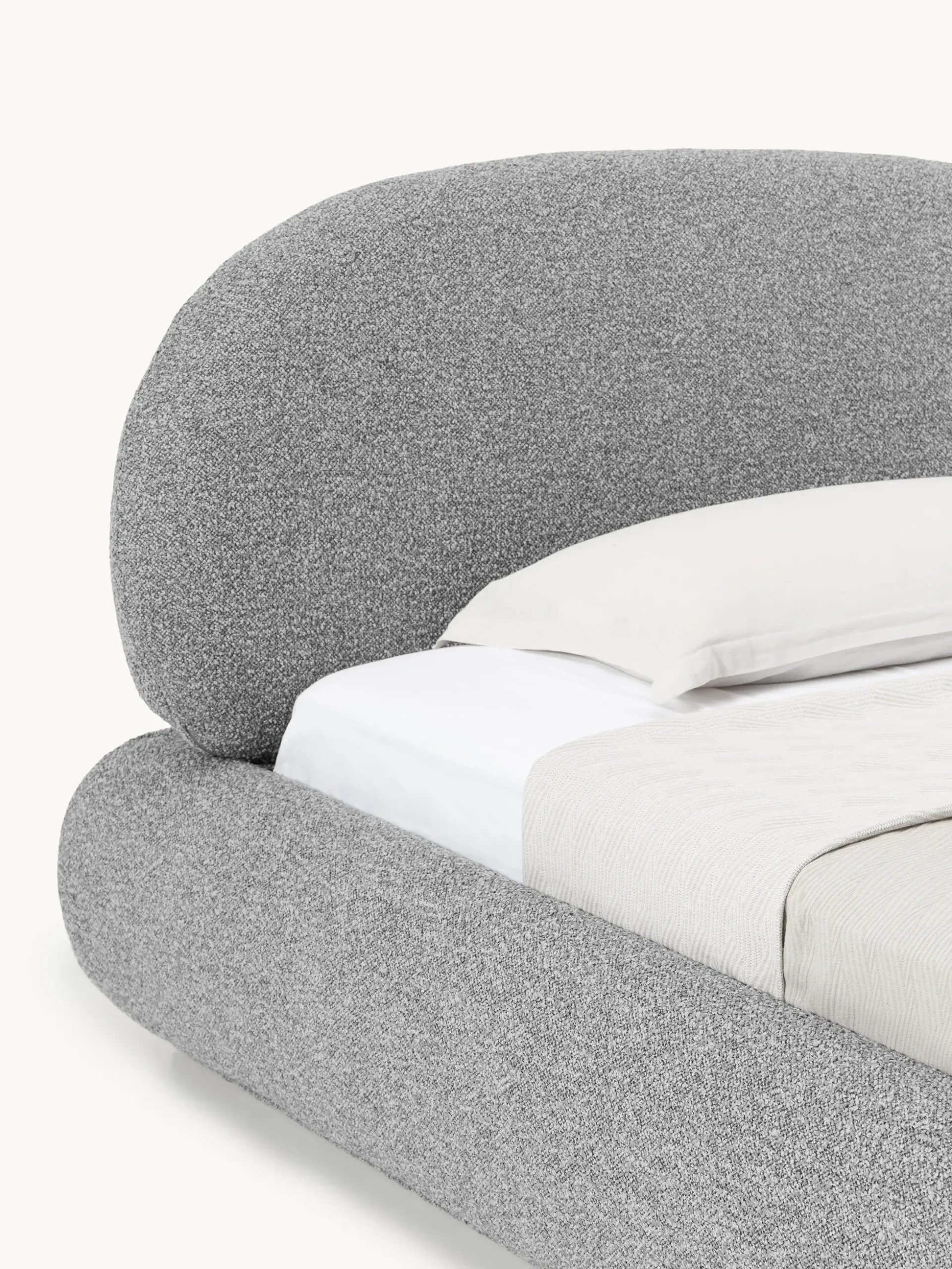 Letto singolo imbottito in bouclé Alba