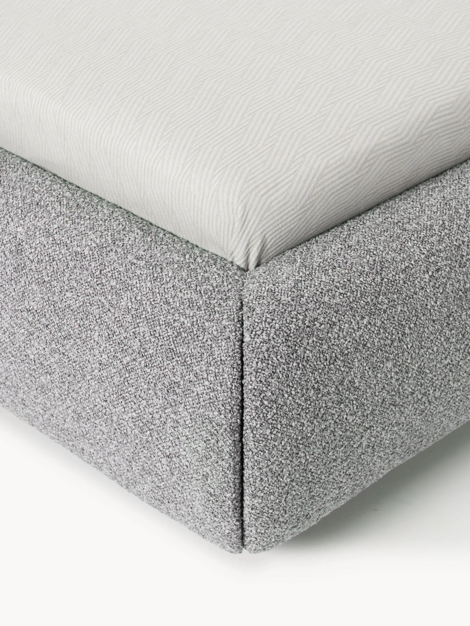 Letto singolo imbottito in bouclé Alba