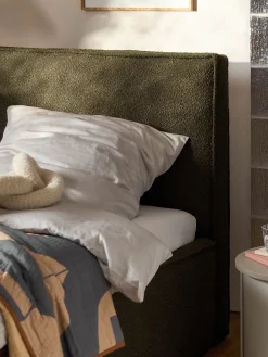Letto singolo imbottito in bouclé Dream
