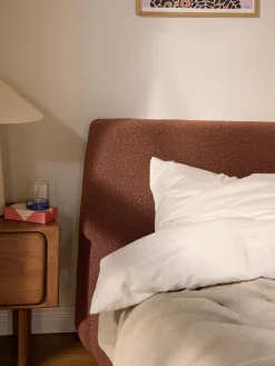 Letto singolo in bouclé con contenitore Cloud