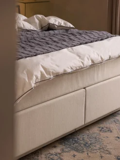 Letto boxspring con contenitore Enya