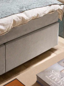Letto boxspring con contenitore Oberon