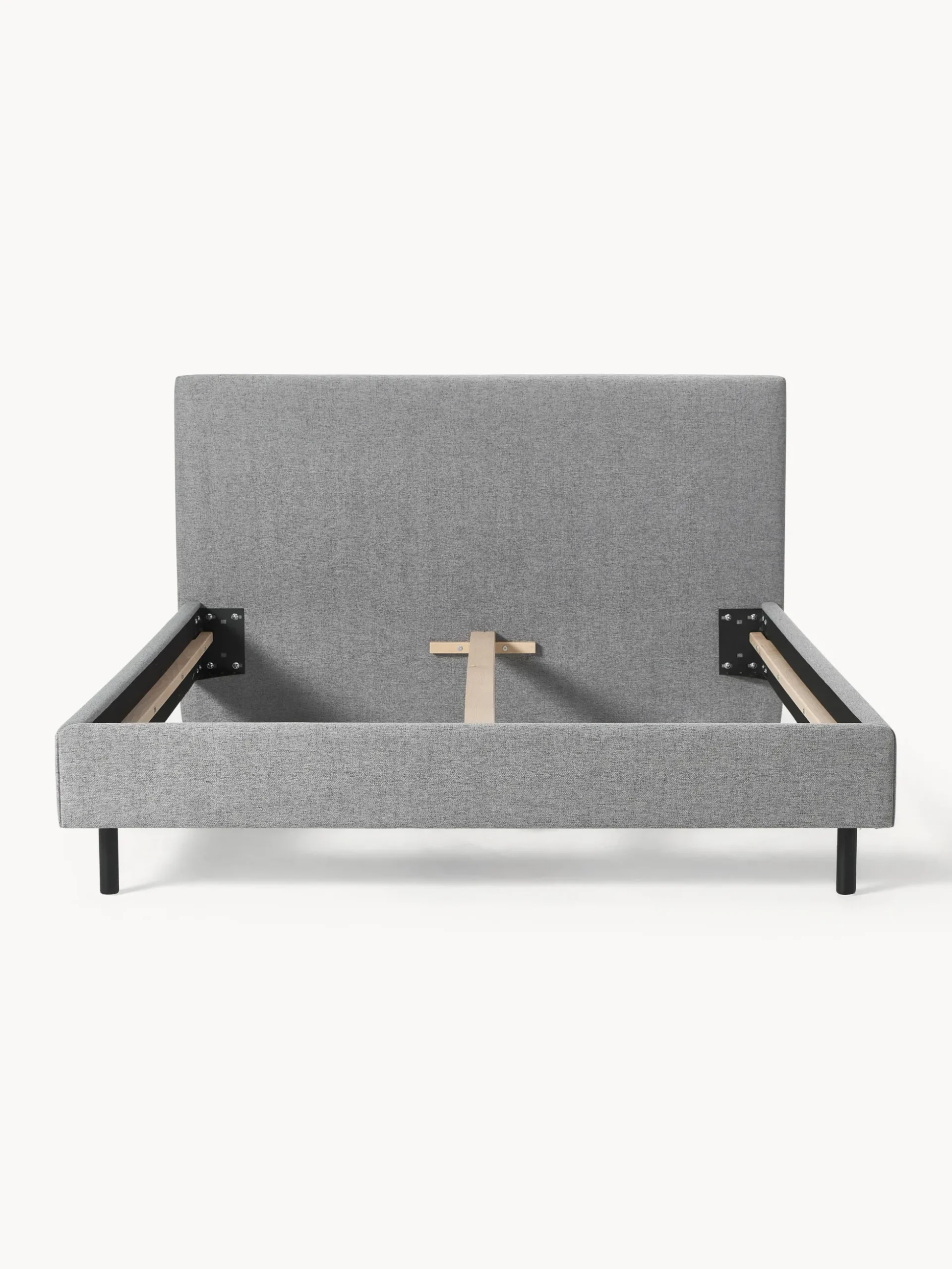 Letto imbottito con piedini in legno Giulia
