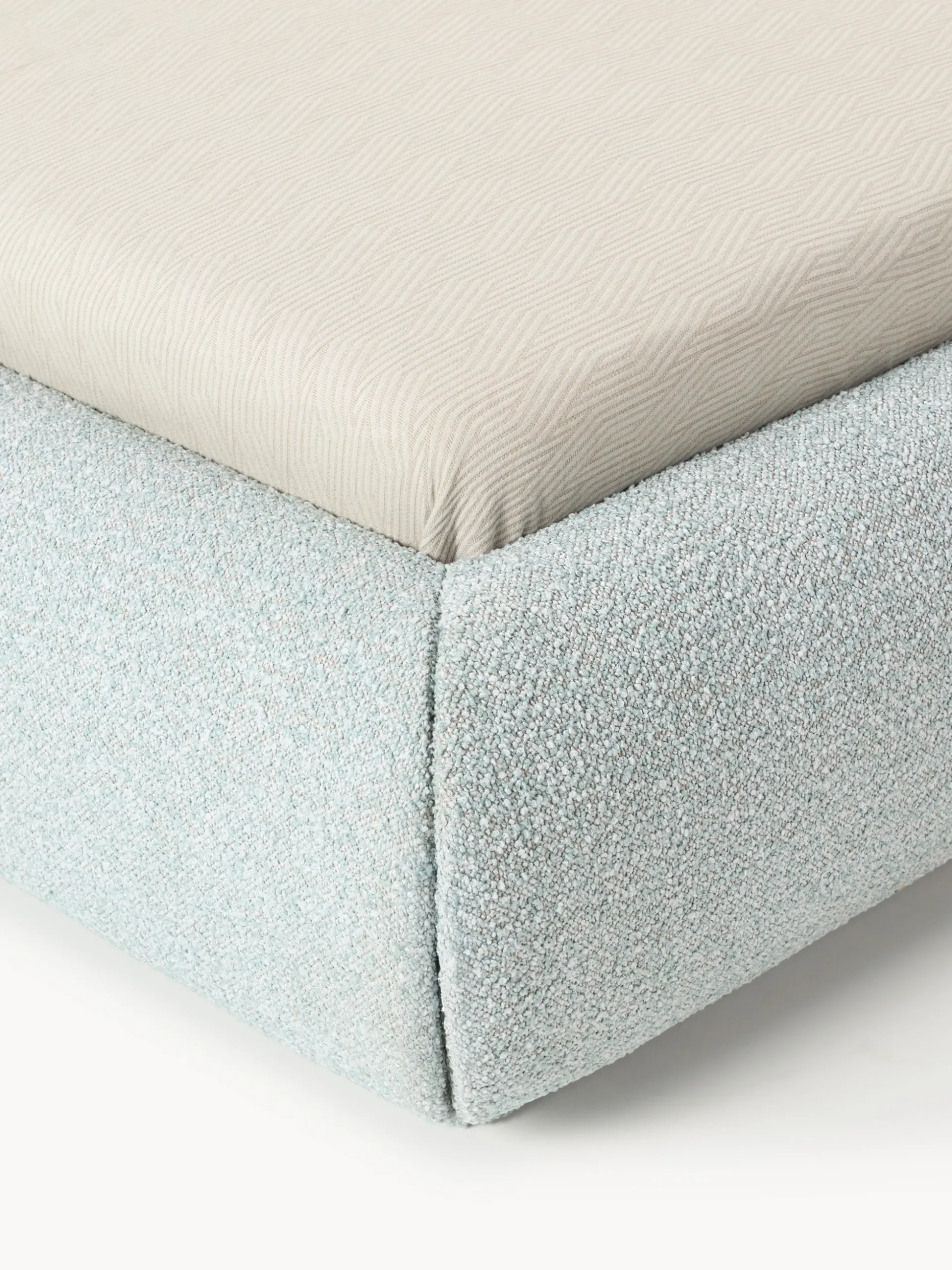 Letto imbottito in bouclé Alba
