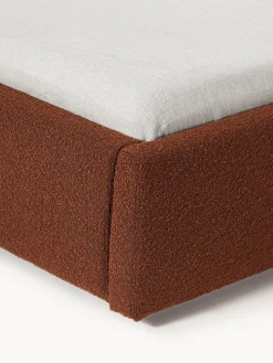 Letto imbottito in bouclé Cloud