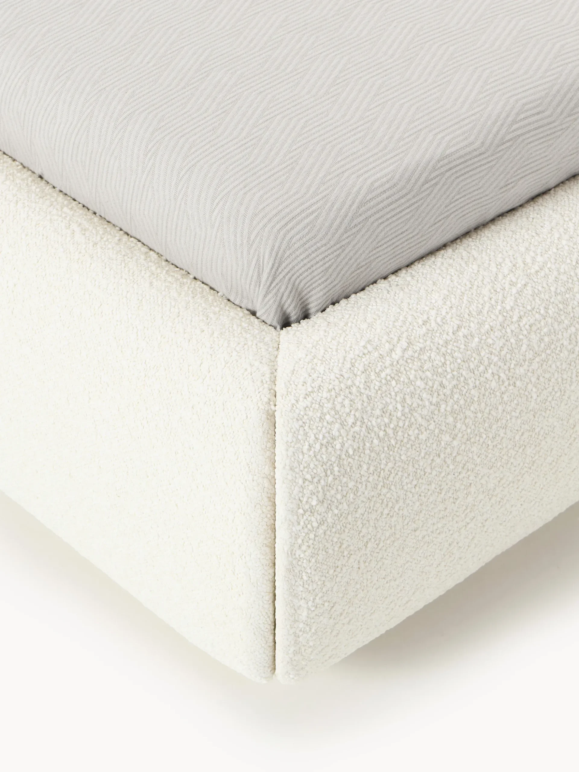 Letto imbottito in bouclé con contenitore Alba