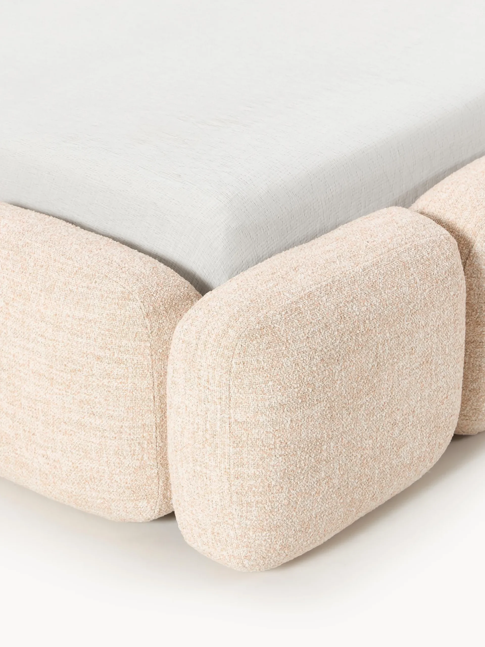 Letto imbottito in bouclé Tayla