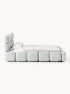 Letto imbottito in bouclé Tayla